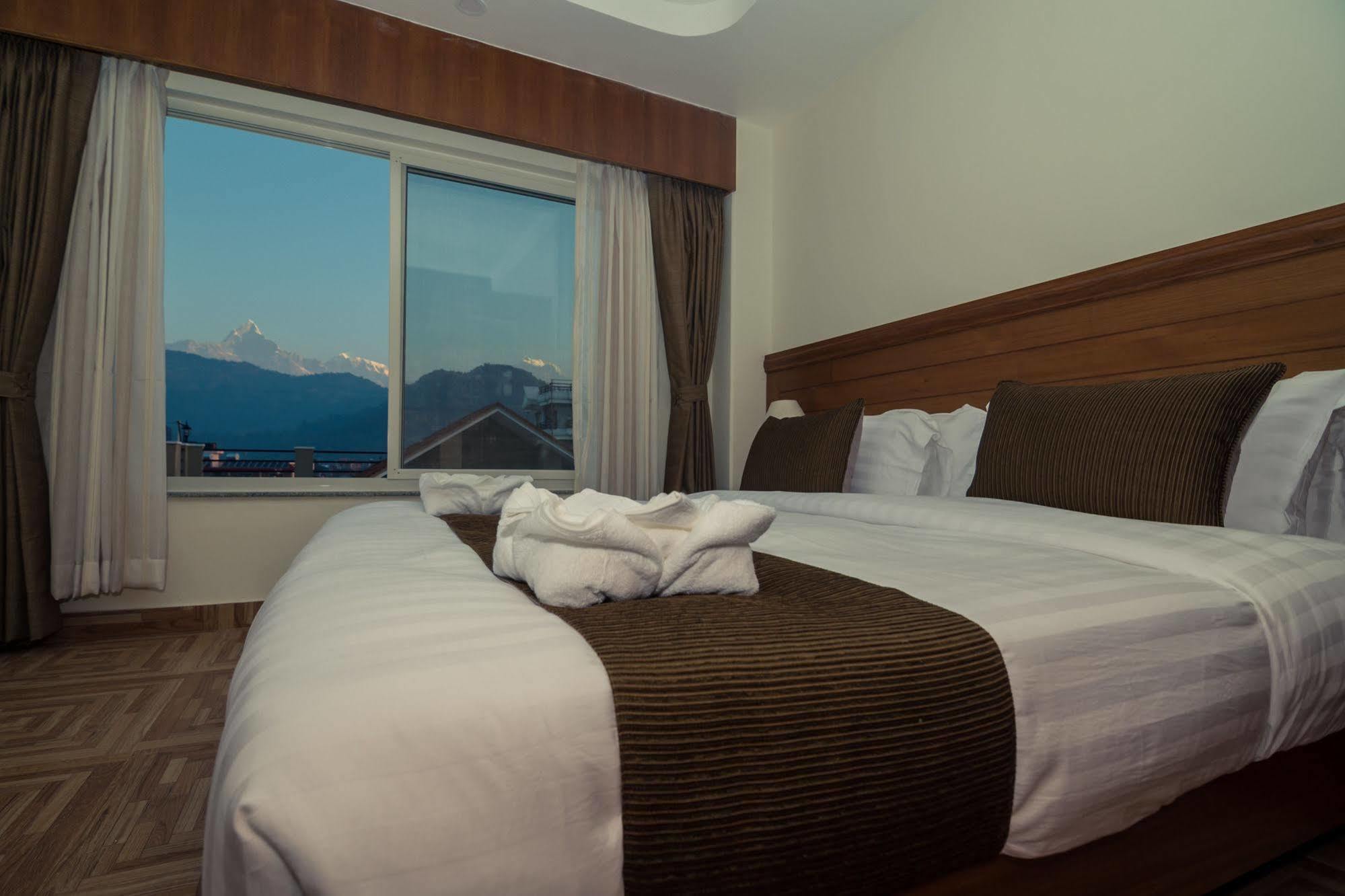 Hotel Mountain View - Lakeside Pokhara Eksteriør billede