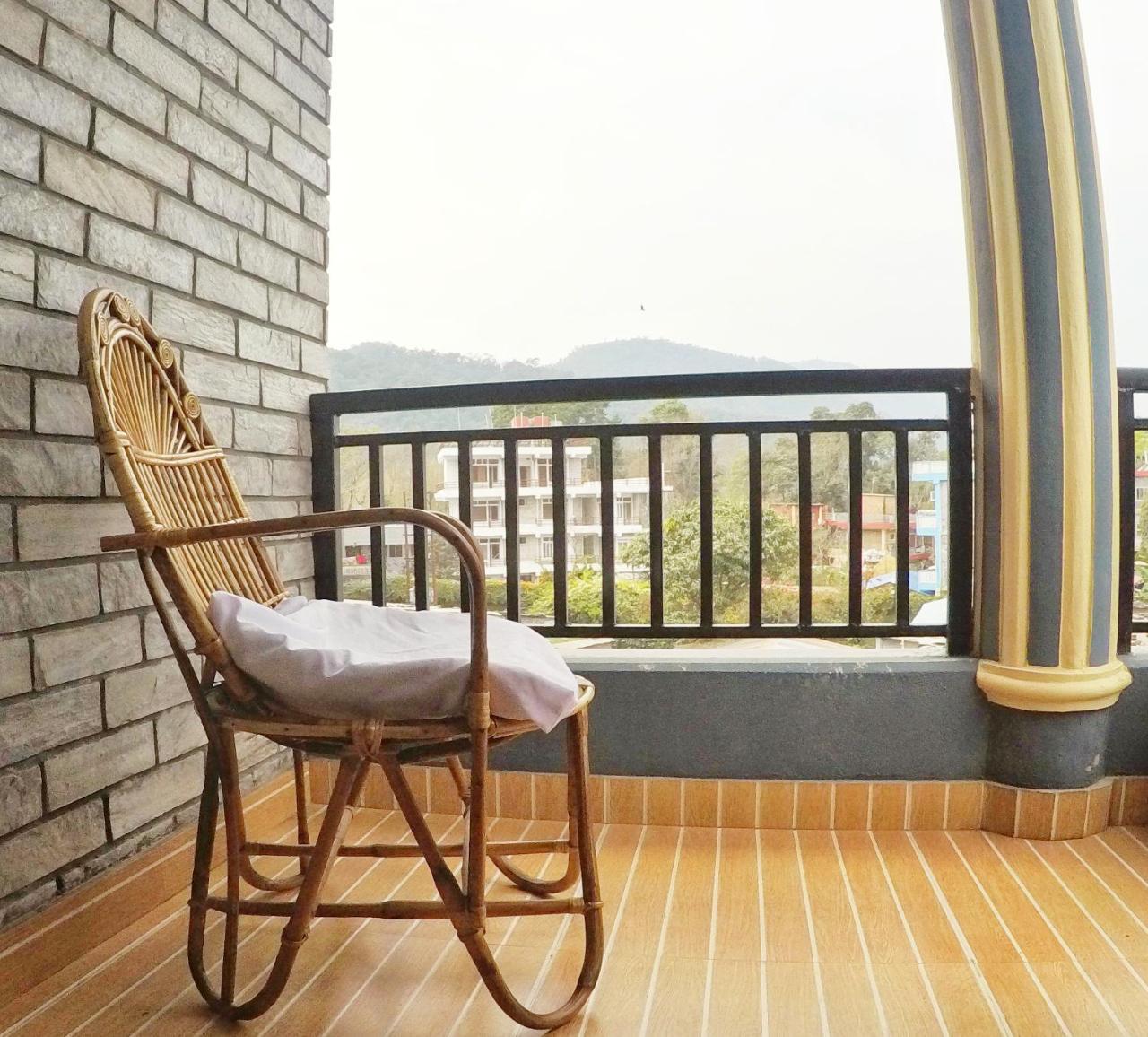 Hotel Mountain View - Lakeside Pokhara Eksteriør billede
